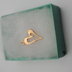 Blooming heart ❤️  charm‎